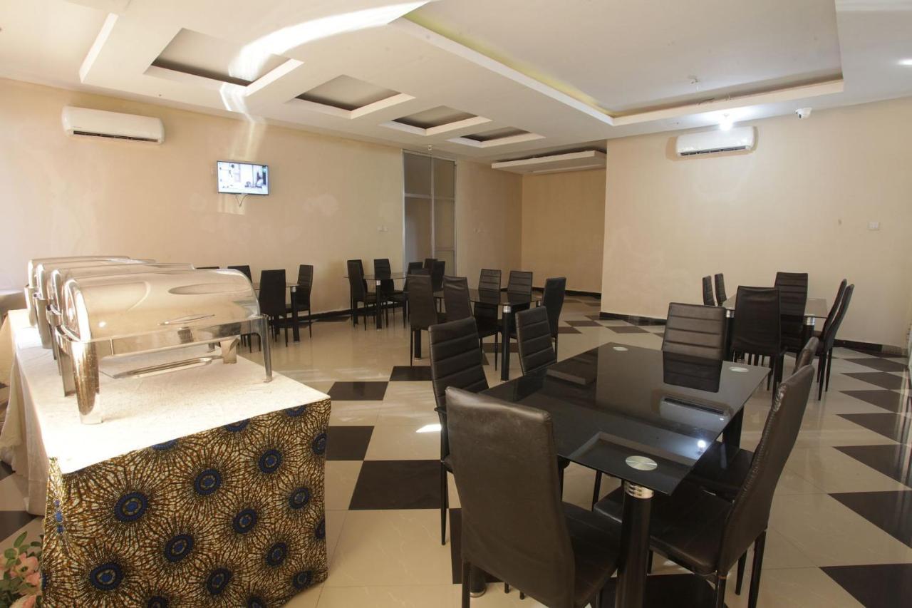 Hotreef Airport Hotel Dar es Salaam Ngoại thất bức ảnh